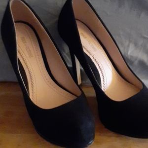 Pour La Victoria Black Heels